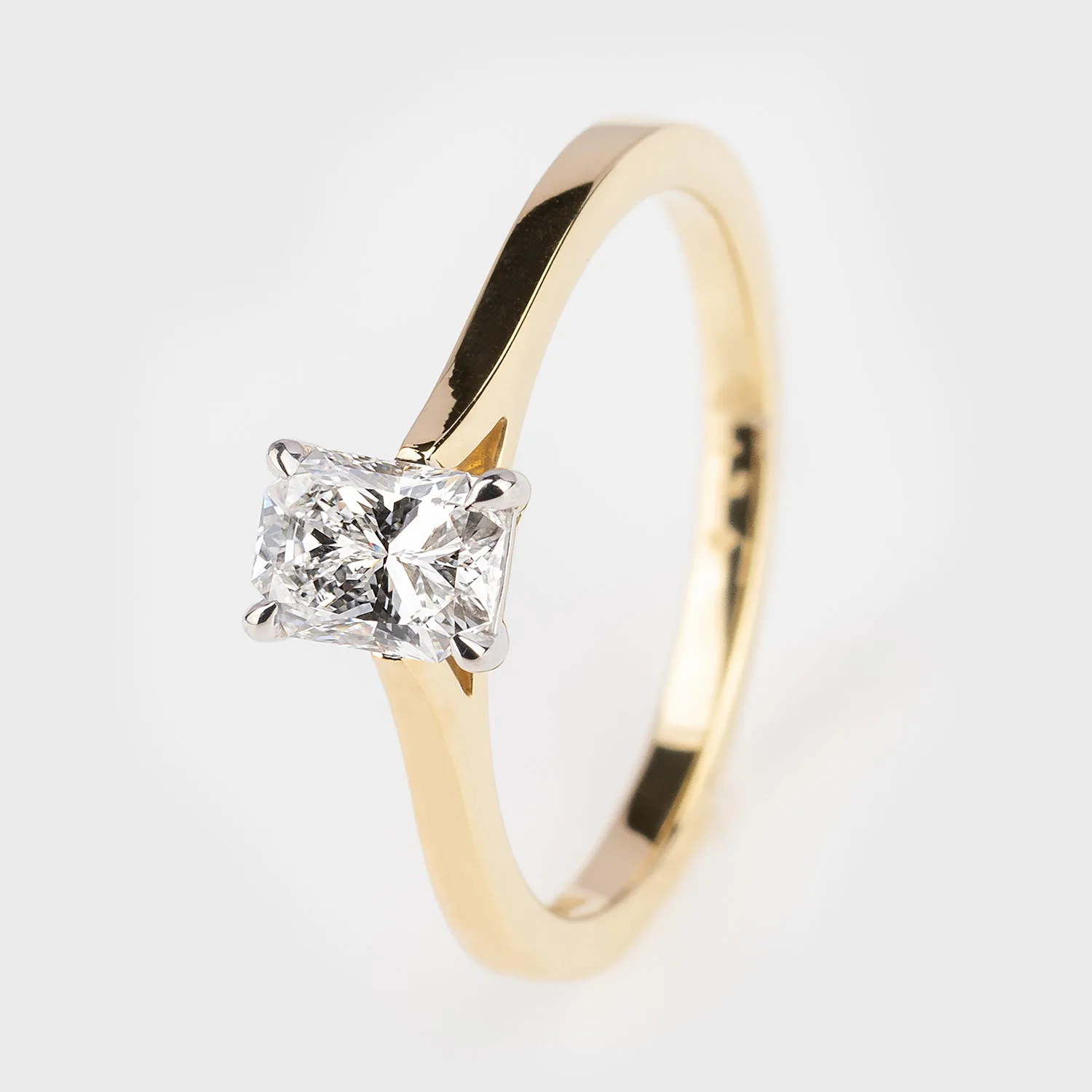 18ct Yellow Gold 0.50ct Radiant Cut Diamond Solitaire Ring