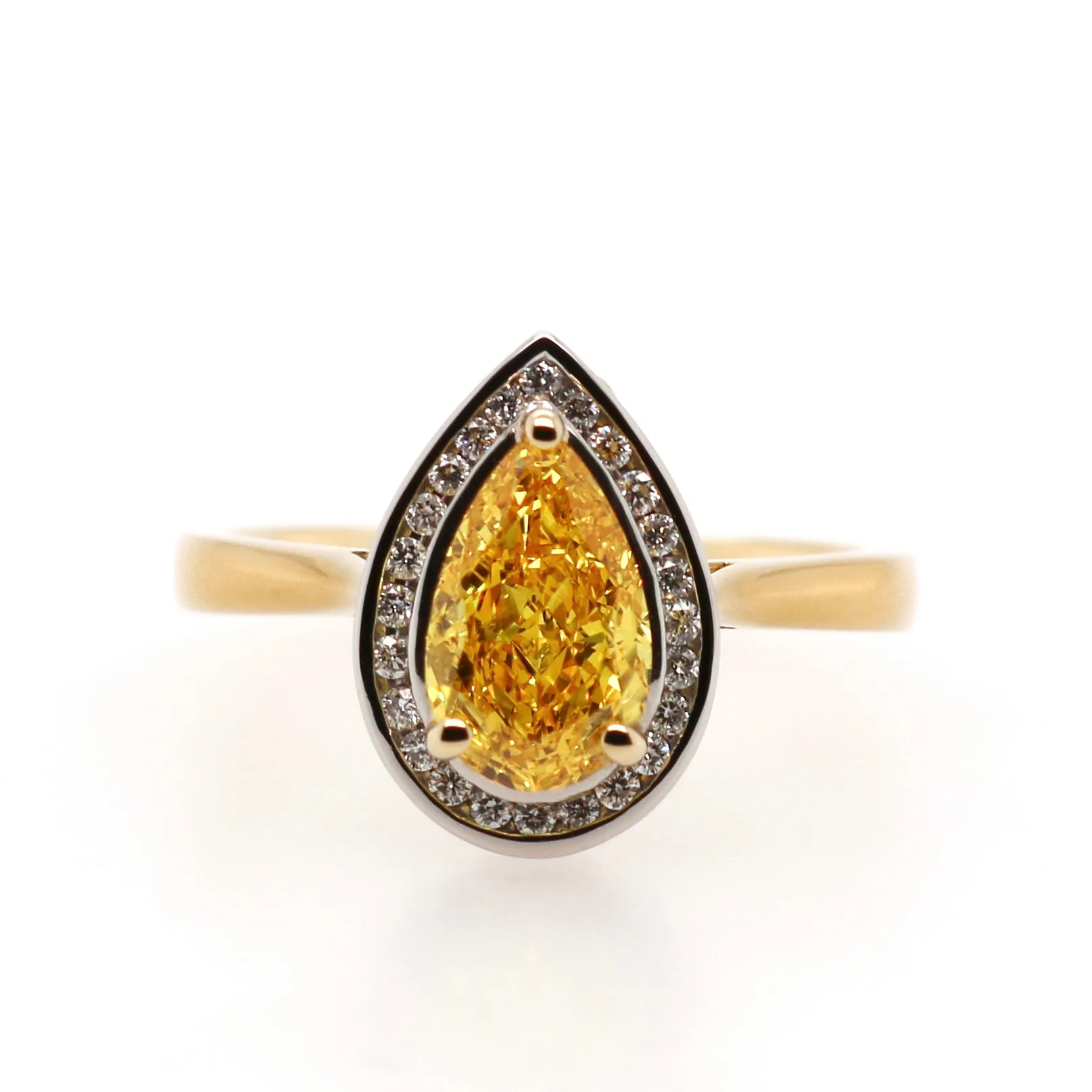 18ct Yellow Gold 1.64ct Laboratory Grown Fancy Vivid Yellow Pear Cut Diamond Halo Ring - Image 2