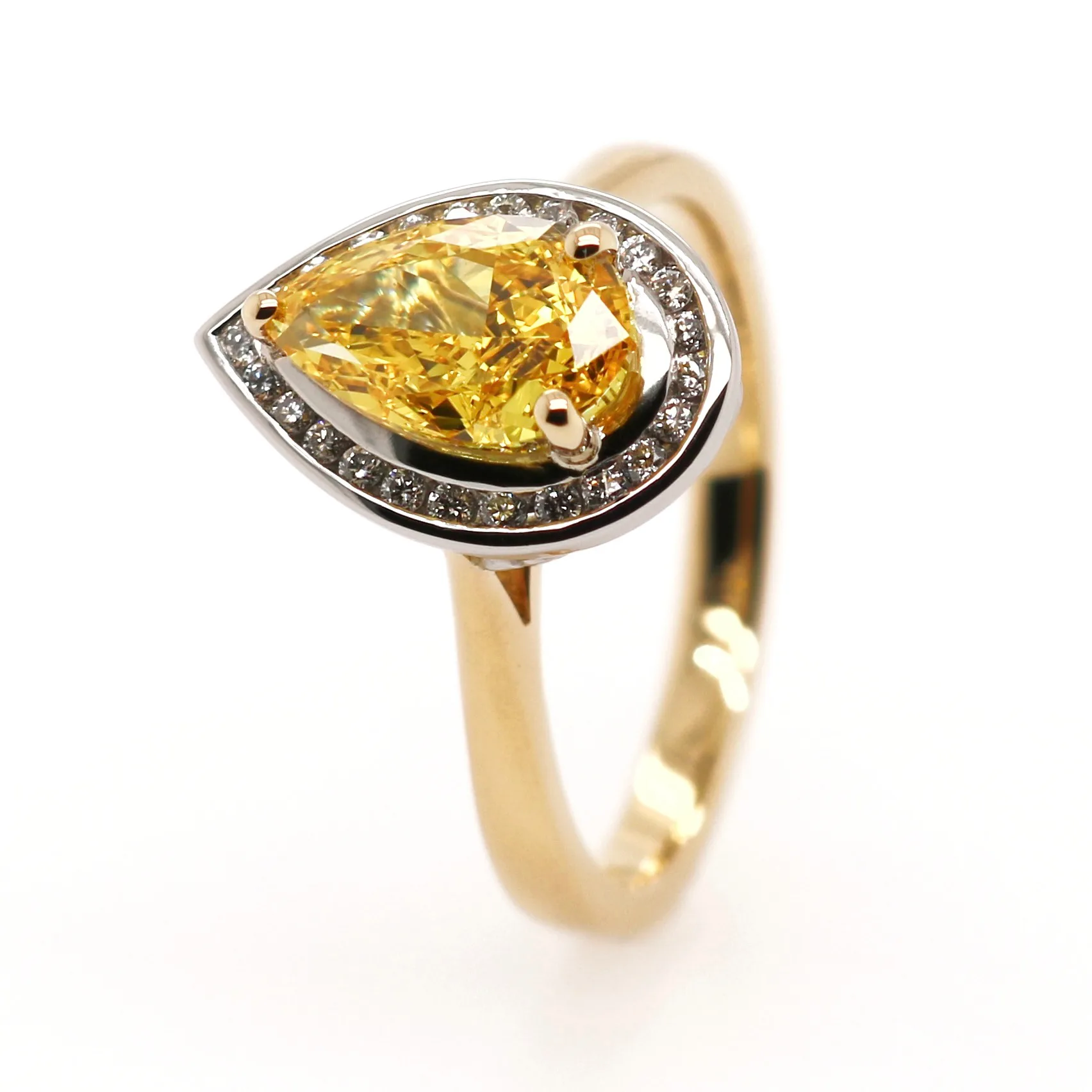 18ct Yellow Gold 1.64ct Laboratory Grown Fancy Vivid Yellow Pear Cut Diamond Halo Ring