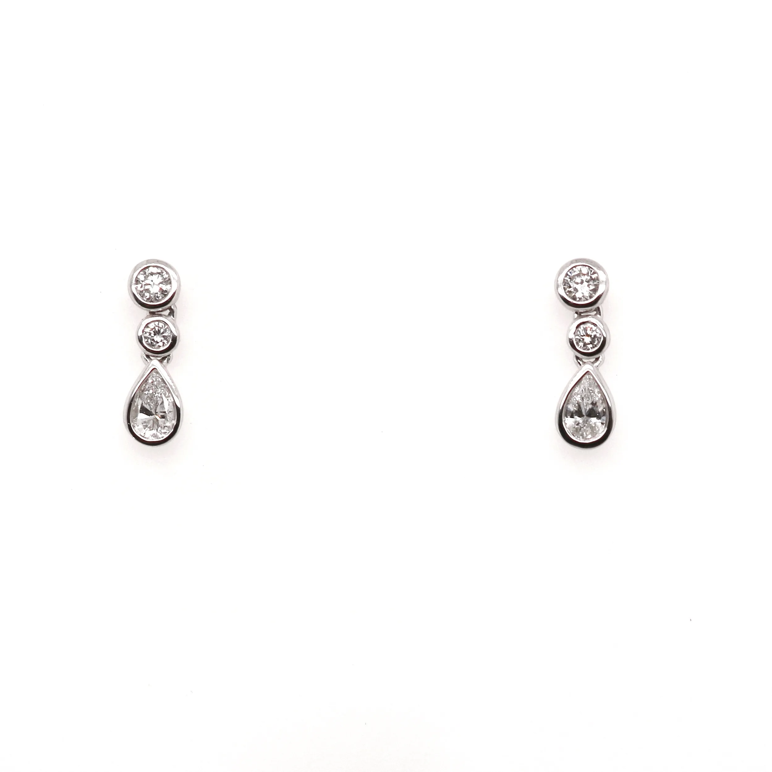 18ct White Gold 0.33ct Round Brilliant Cut Diamond Drop Earrings