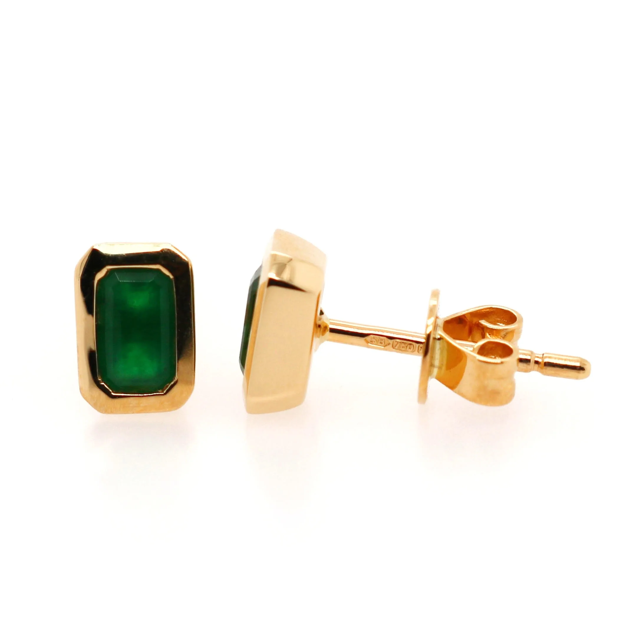 18ct Yellow Gold 0.56ct Emerald Cut Emerald Studs