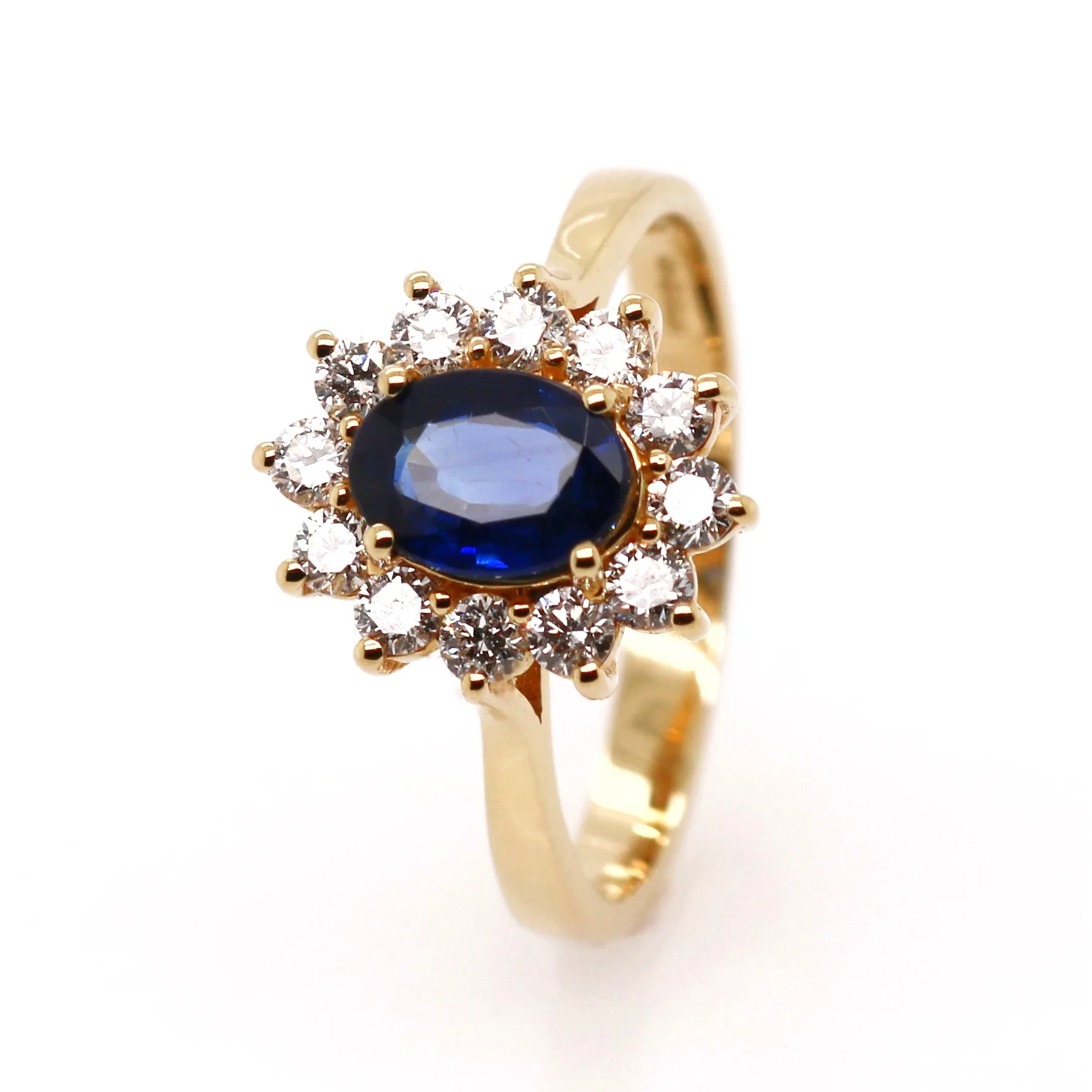 18ct Yellow Gold 1.33ct Mixed Cut Sapphire and Diamond Cluster Ring