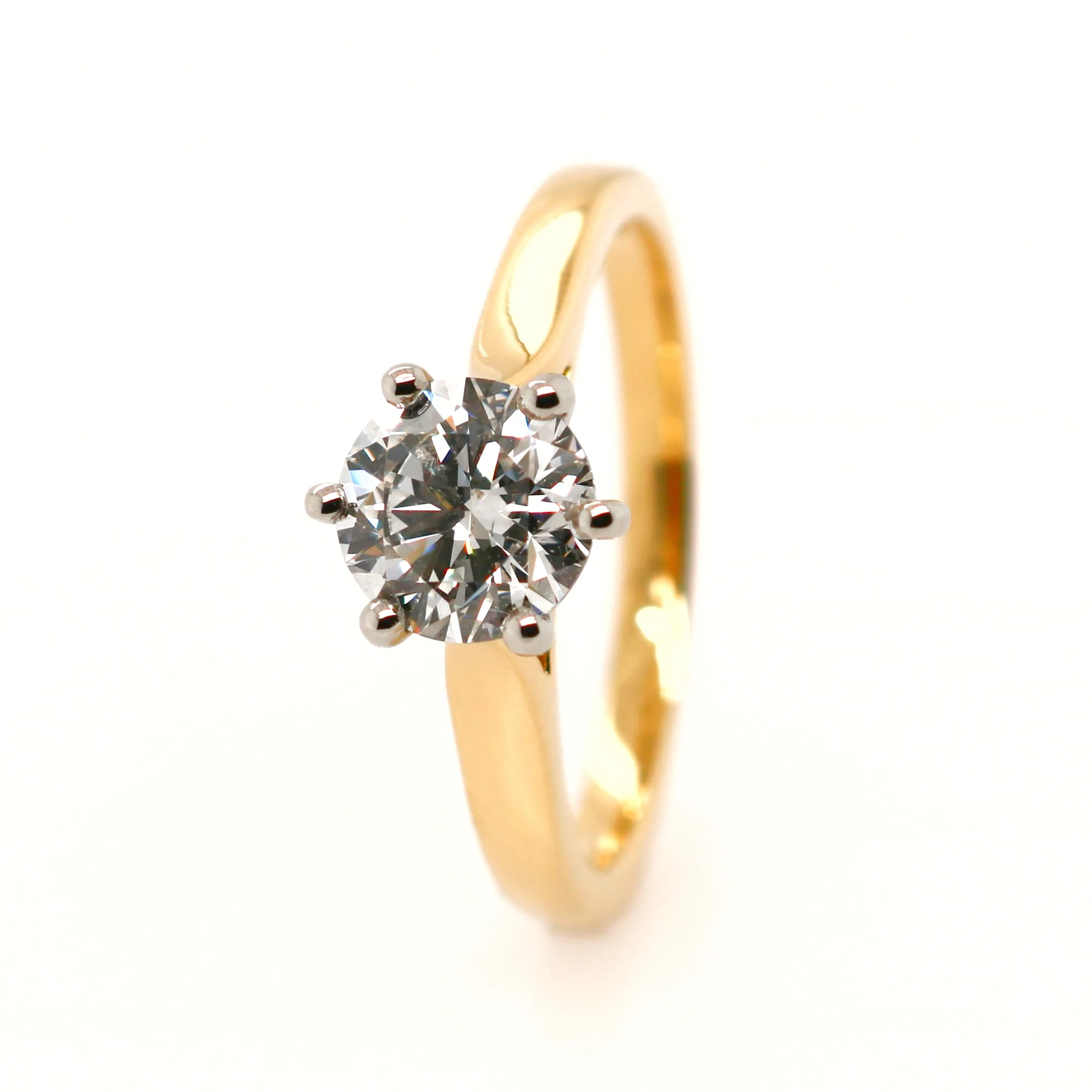 18ct Yellow Gold 1.00ct Round Brilliant Cut Diamond Solitaire Ring