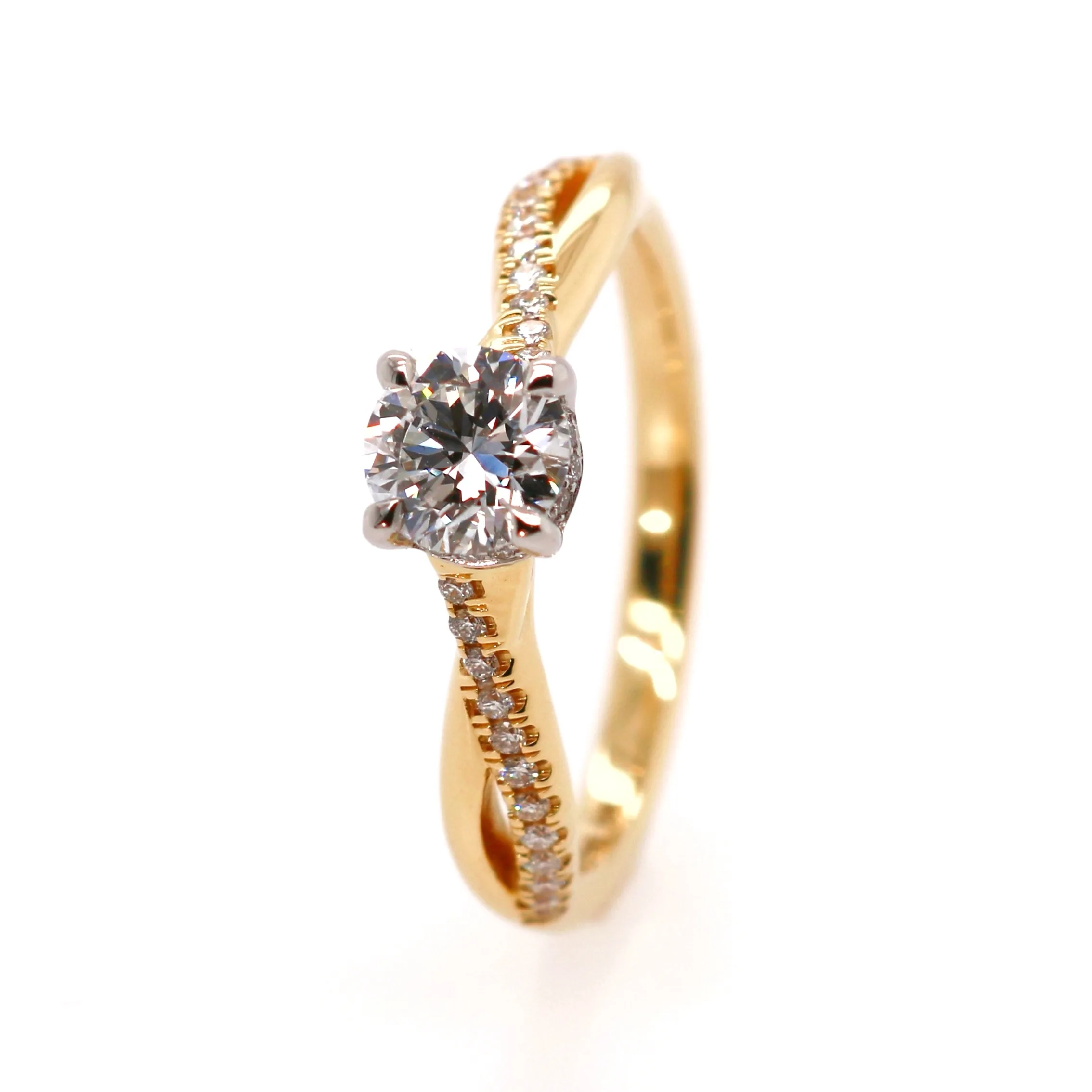 18ct Yellow Gold 0.51ct Round Brilliant Cut Diamond Solitaire Ring