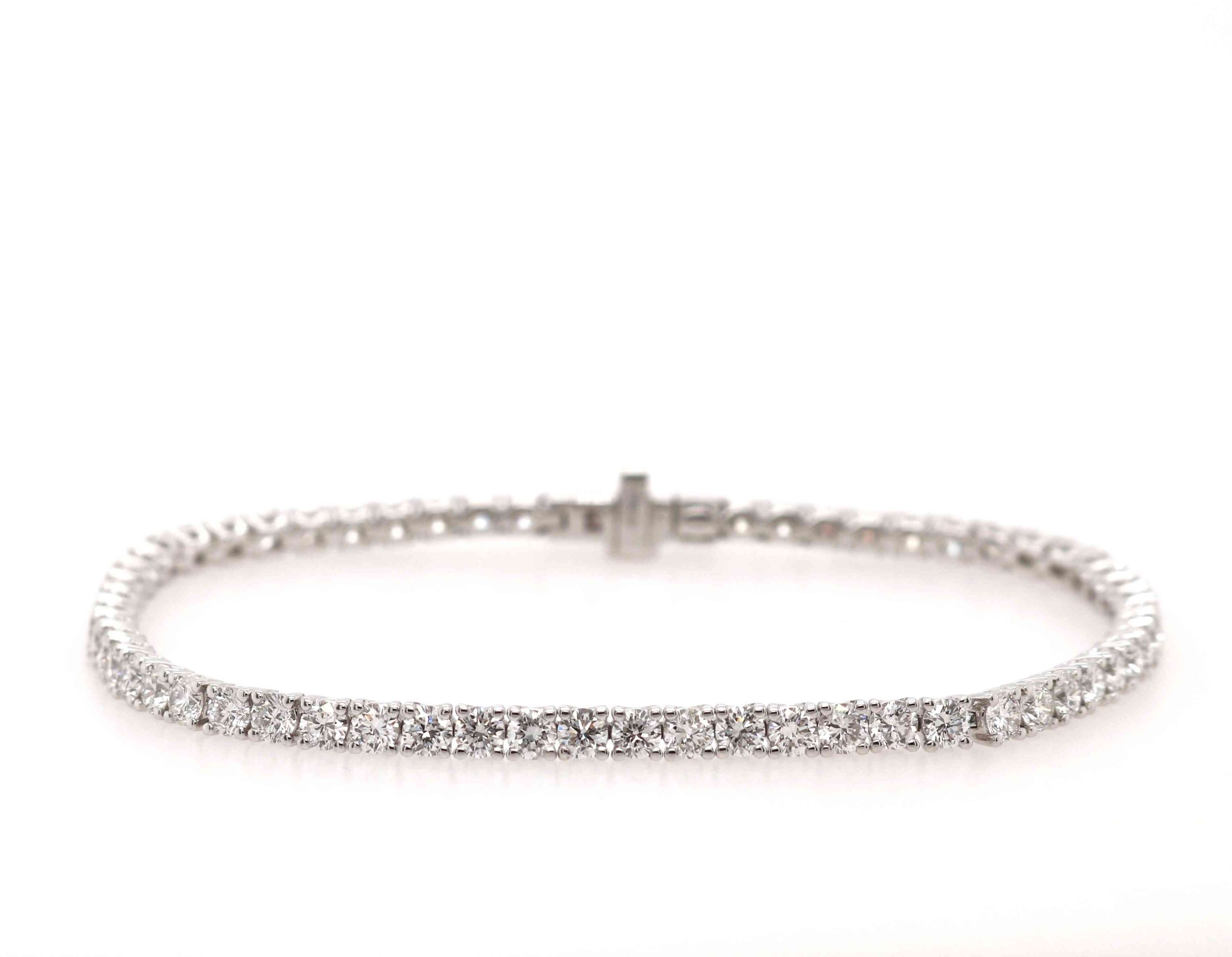 18ct White Gold 5.00ct Laboratory Grown Round Brilliant Cut Diamond Bracelet