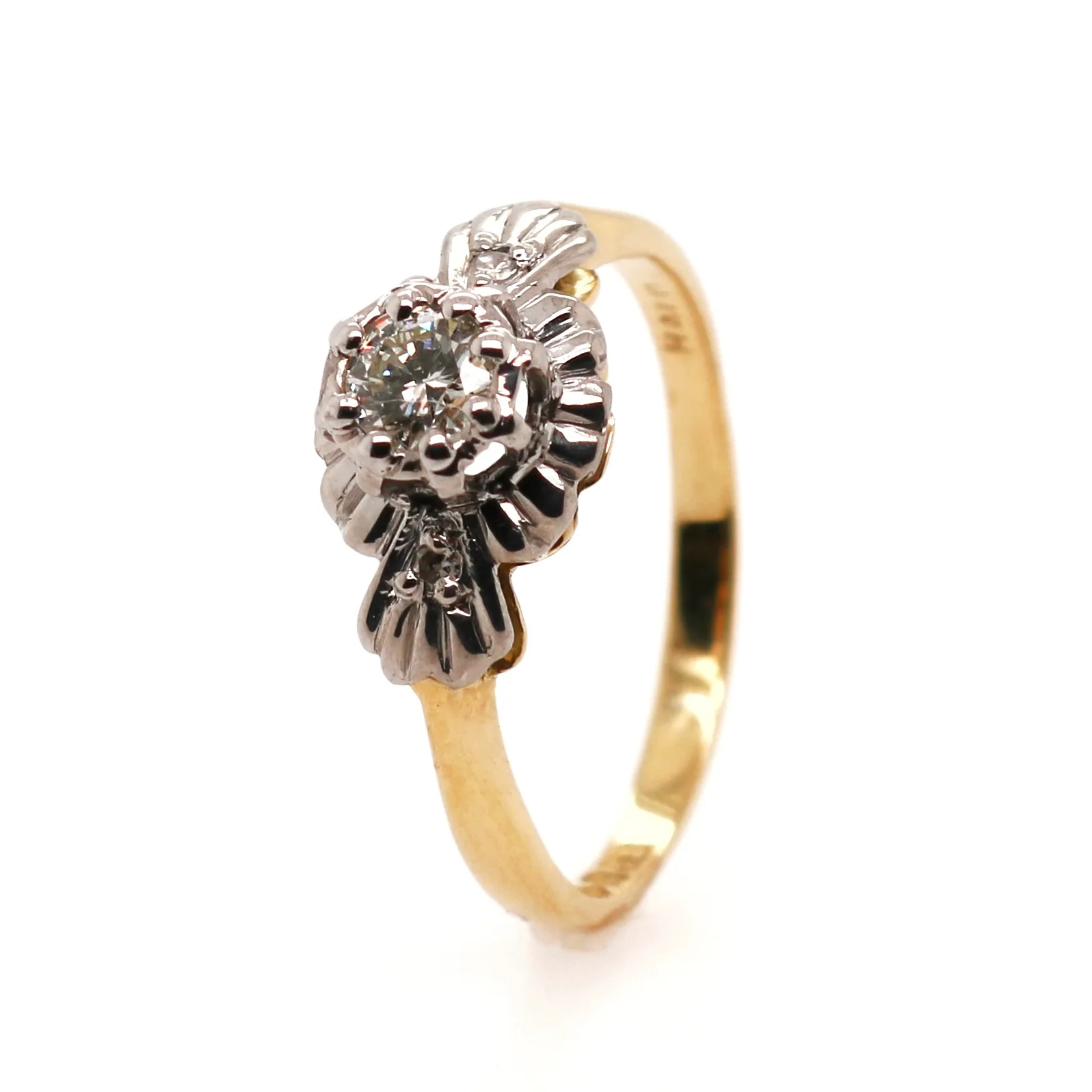 Pre-owned 18ct Yellow Gold 0.15ct Round Brilliant Cut Diamond Solitaire Ring