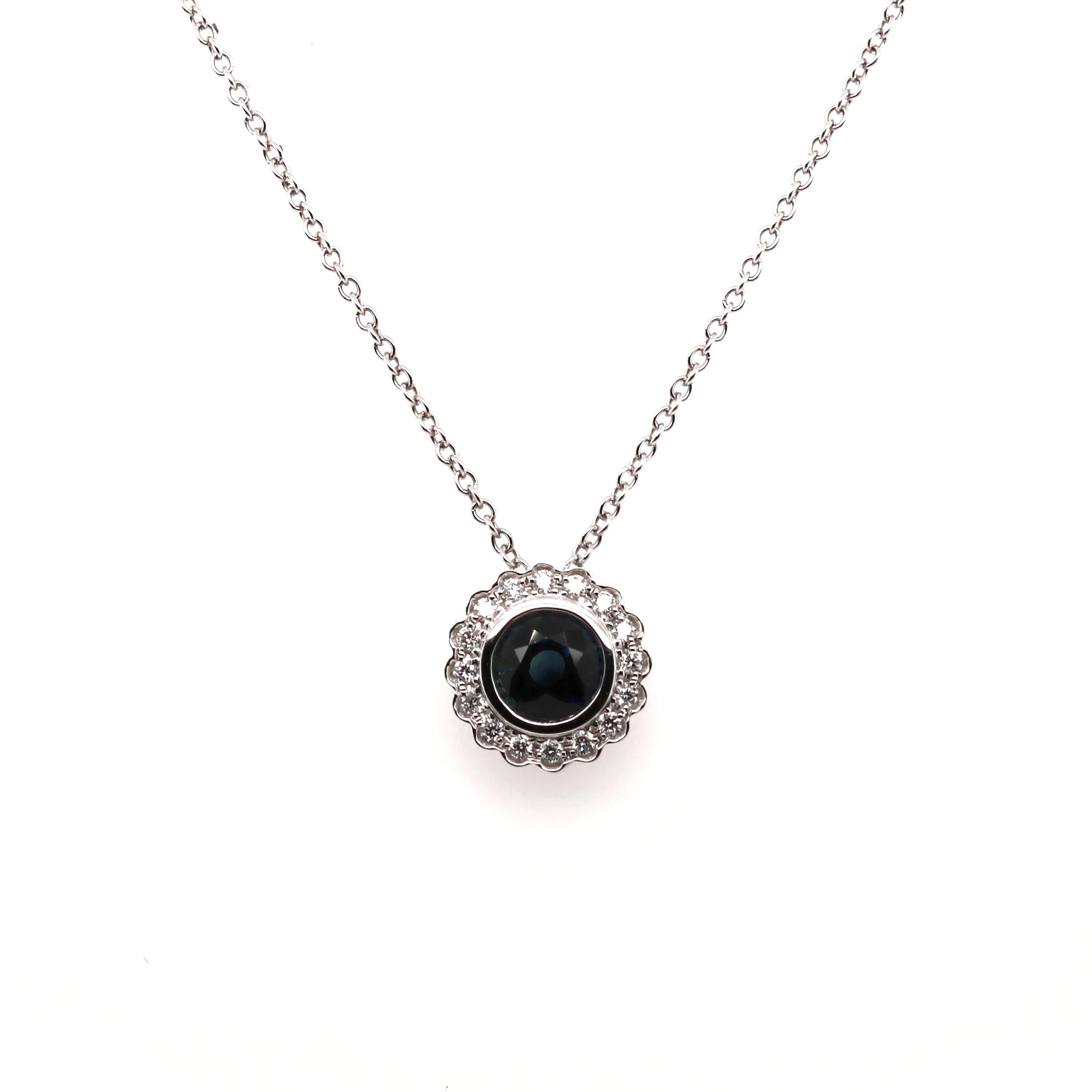 18ct White Gold 1.16ct Round Brilliant Cut Sapphire and Diamond Halo Necklace